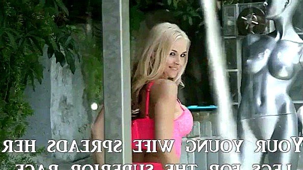Блондинка большим хуем гангбанг жесткий секс с негром под музыку подборка с камшотами (Sarah Vandella)