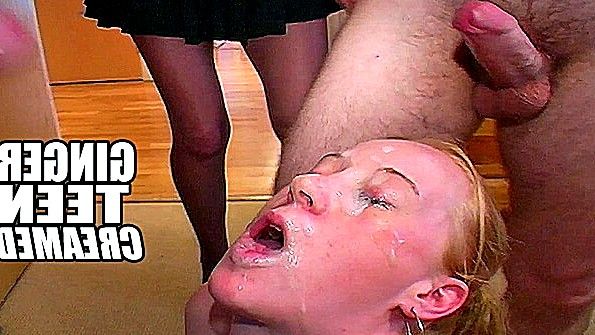 На лицо тёлочки мужики спускают кончу видео онлайн HD