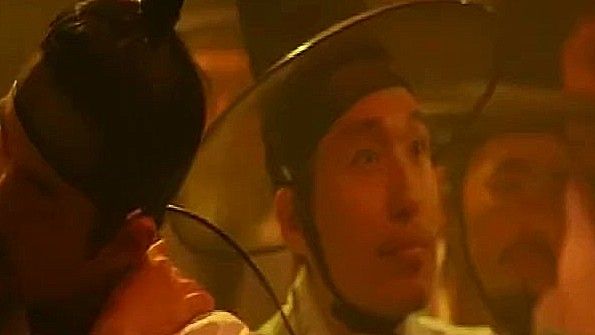 Порно бесплатно На сцене красотки азиатки устроили оргию видео онлайн HD